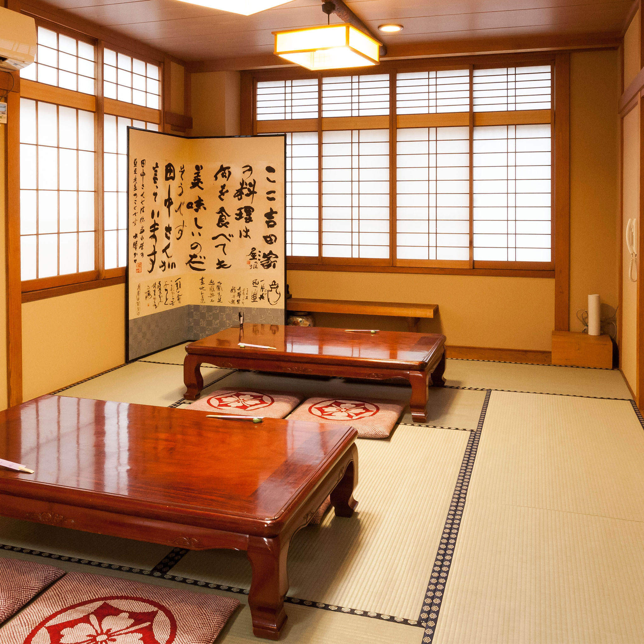座敷席